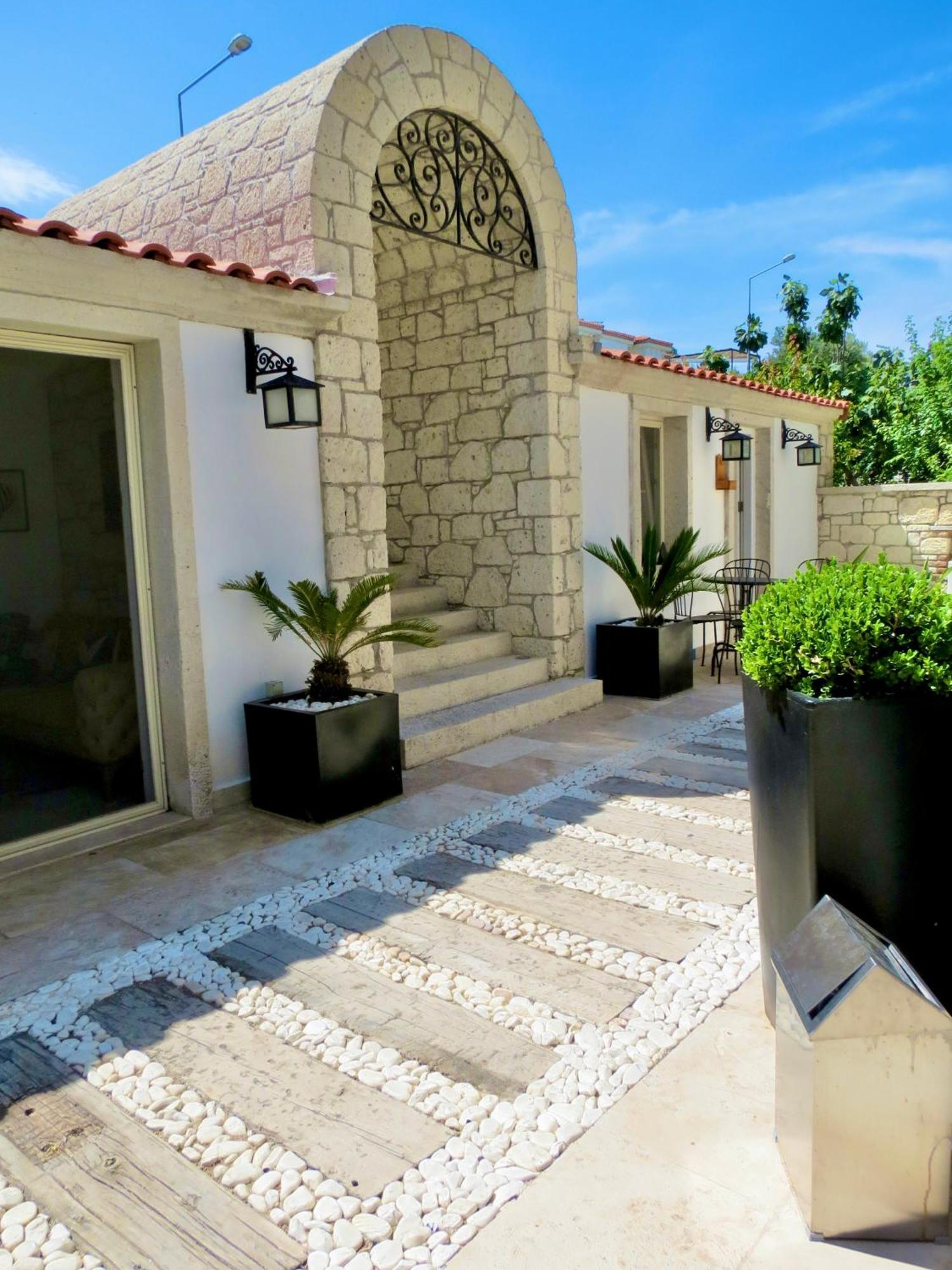 Fedora Otel ألاتشاتي المظهر الخارجي الصورة