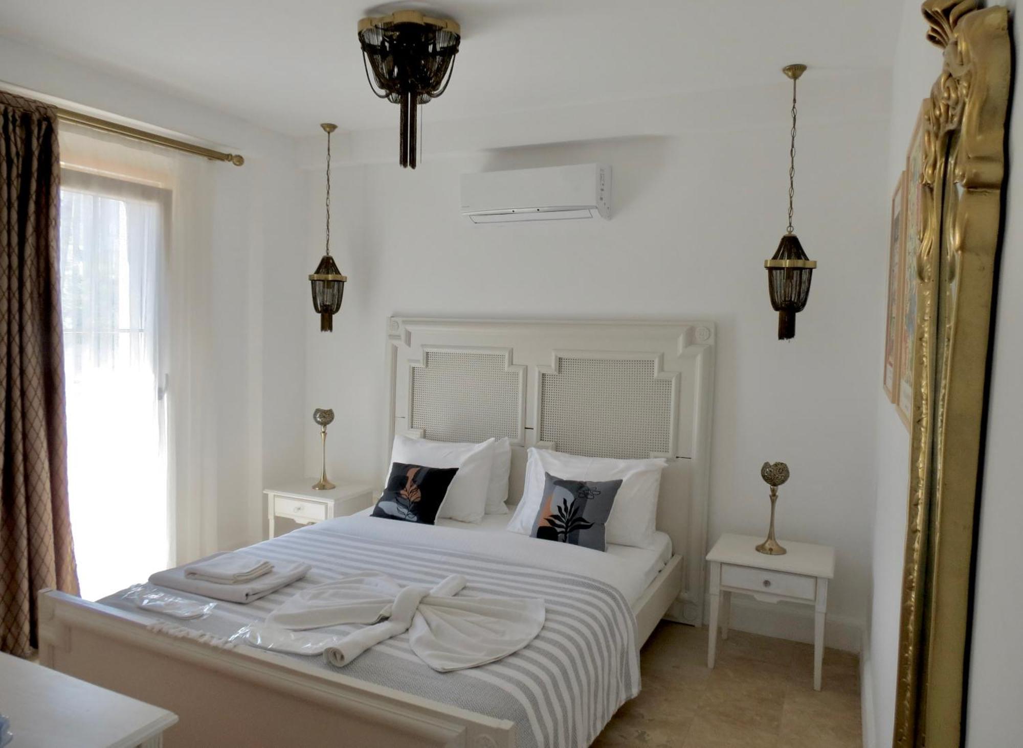 Fedora Otel ألاتشاتي المظهر الخارجي الصورة